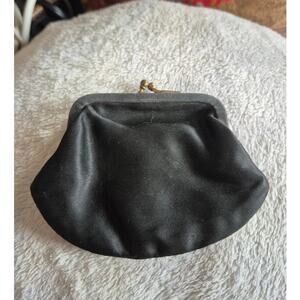 Vintage 1950 60s black satin coin purse small in size kisslock closure
